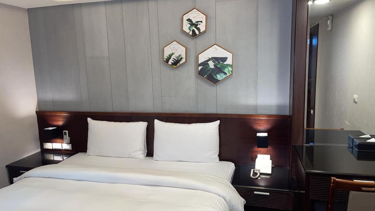 Sun Sweet Hotel Luodong Exterior photo