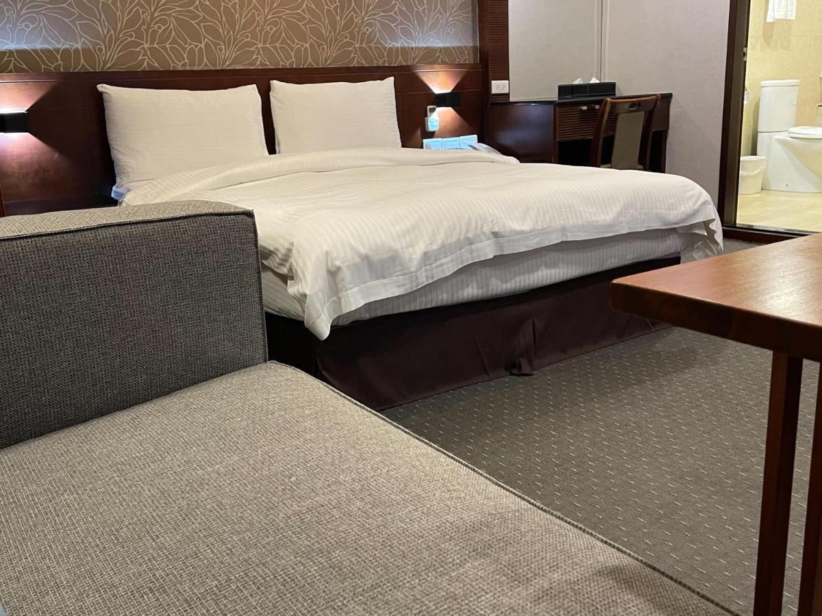 Sun Sweet Hotel Luodong Exterior photo