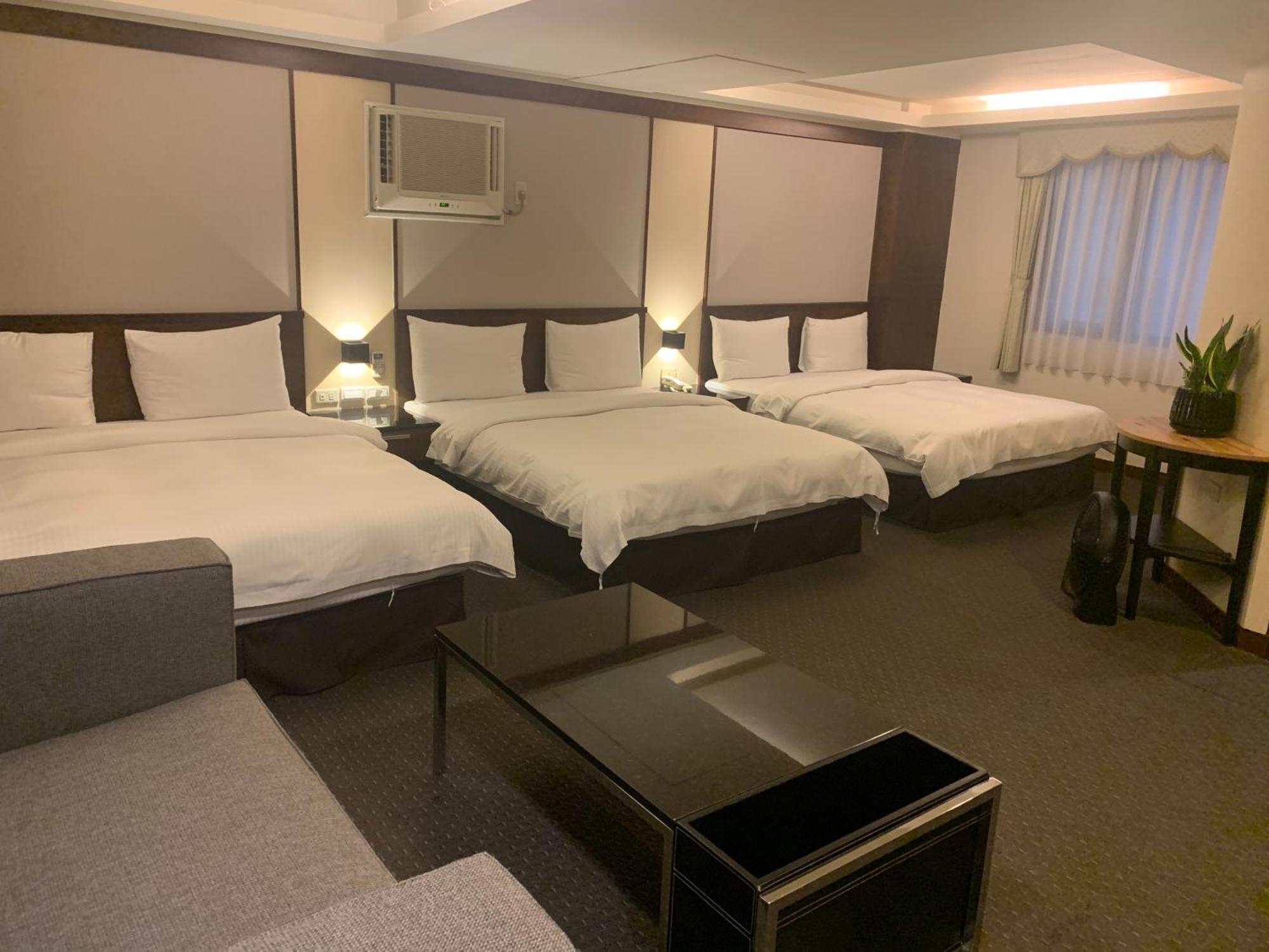 Sun Sweet Hotel Luodong Room photo