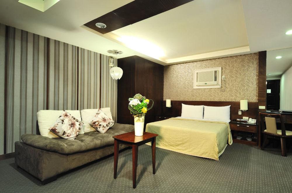 Sun Sweet Hotel Luodong Exterior photo