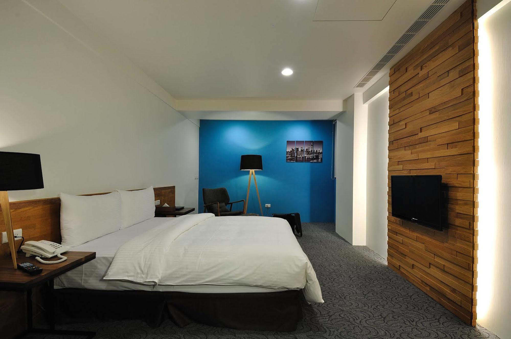Sun Sweet Hotel Luodong Exterior photo